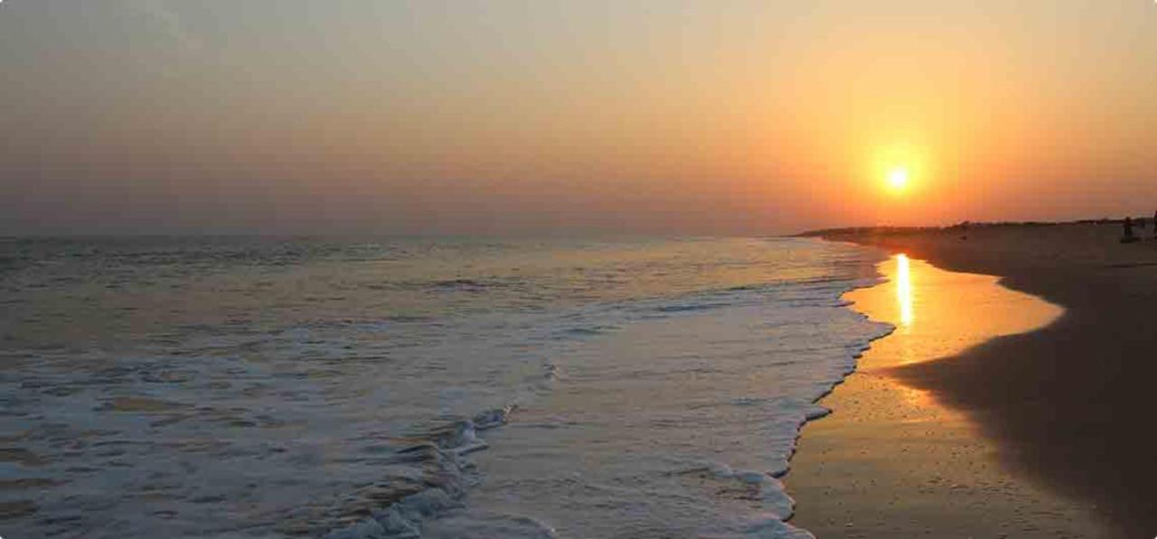 Goroomgo Silicon Residency Puri Near Sea Beach & Temple - Luxurious Room - Lift And Parking Facilities - Best Seller 外观 照片