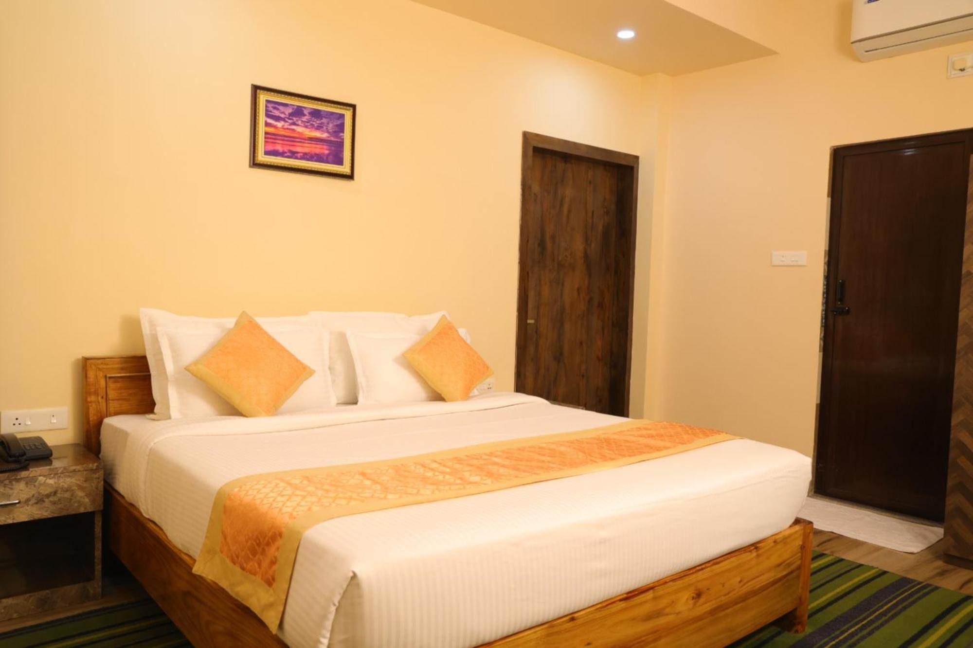 Goroomgo Silicon Residency Puri Near Sea Beach & Temple - Luxurious Room - Lift And Parking Facilities - Best Seller 外观 照片