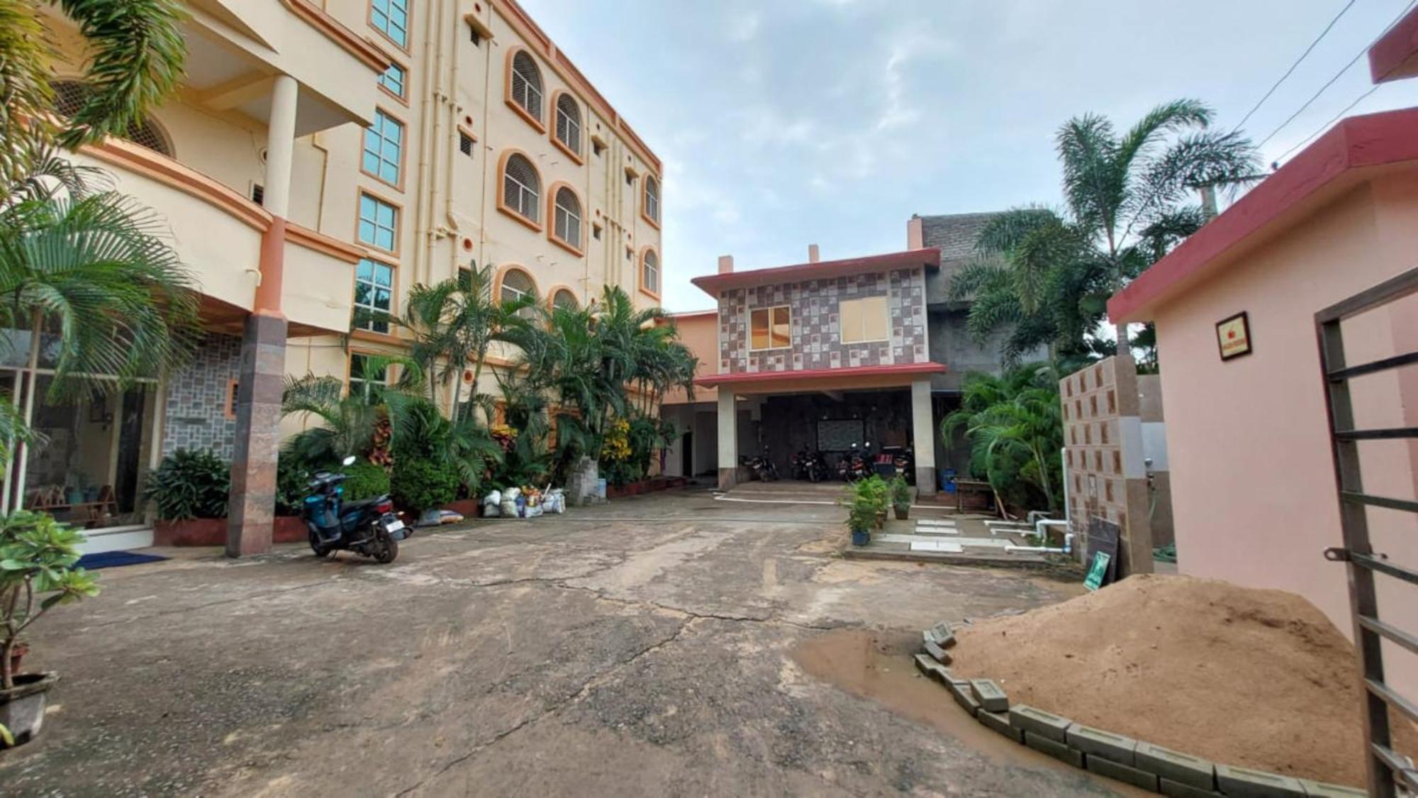 Goroomgo Silicon Residency Puri Near Sea Beach & Temple - Luxurious Room - Lift And Parking Facilities - Best Seller 外观 照片
